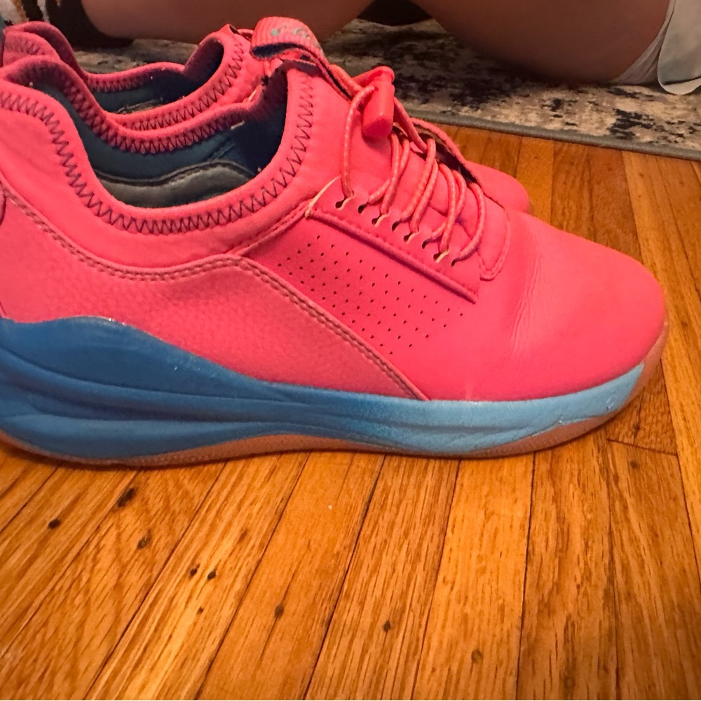 Stylish Pink and Blue Women's Sneakers
